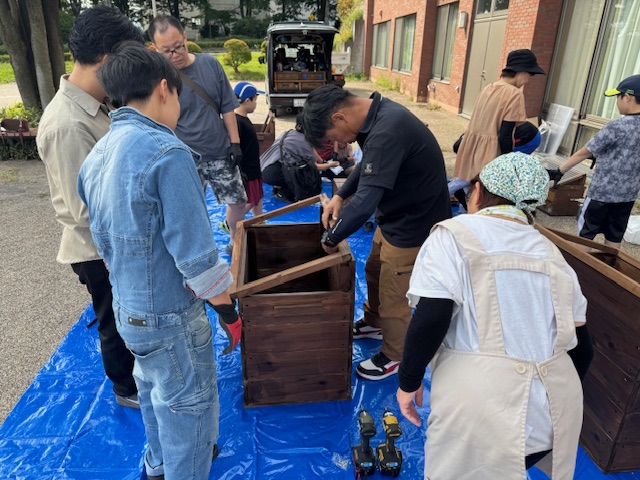 蓋取り付けの様子3