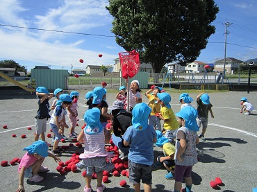 松島保育園：年少　運動会の練習がんばってます！