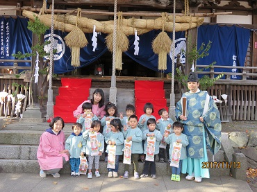 松島保育園：七五三で松島神社を参拝！