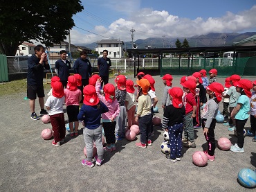 松島保育園：年中組　初めてのサッカー教室