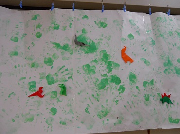 松島保育園：手型ペタペタ　うさぎ２組（１歳児）