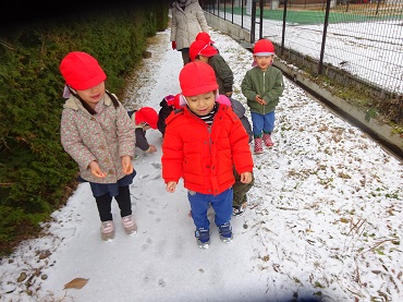東みのわ保育園：雪で遊んだよ！