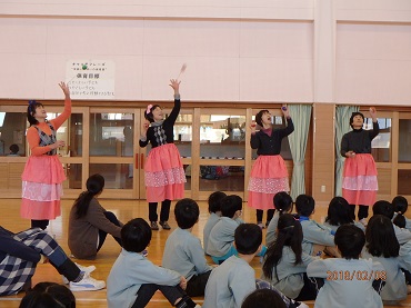 松島保育園年長組：わらべうたあそびを楽しみました！