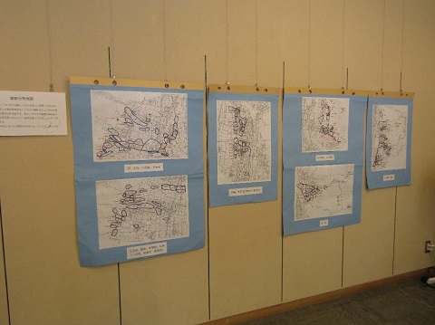 説明書きの傍に展示された遺跡分布地図の写真